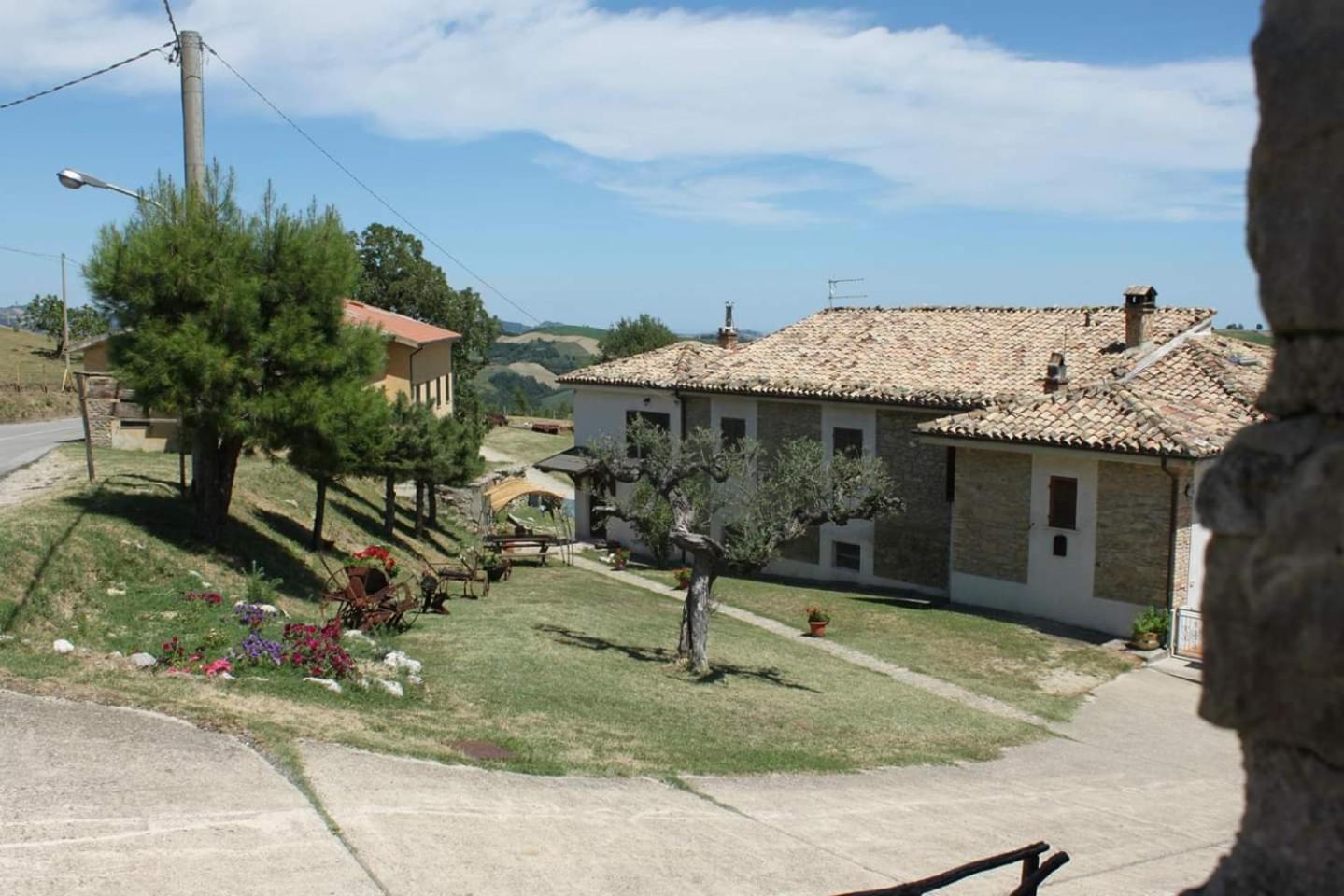 La Via Del Parco Villa Arsita Exterior foto